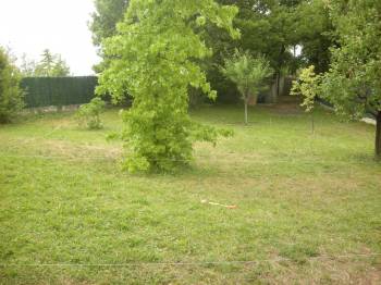 Terrain constructible et viabilisé à bouc bel air