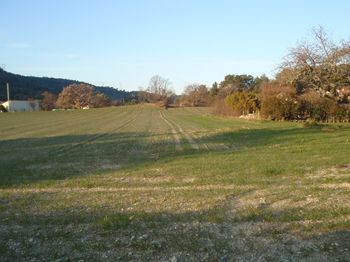 TERRAIN 4000 M2 CONSTRUCTIBLES SUR SIMIANE COLLONGUES A PARTIR DE  315000 €